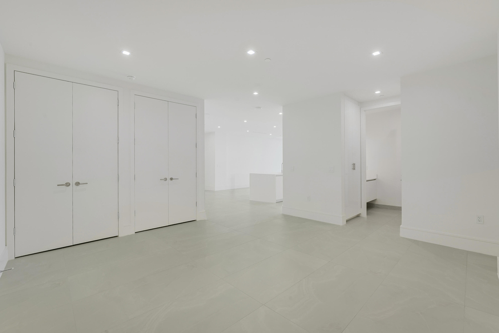 220 Lake Shore Drive - Photo 22