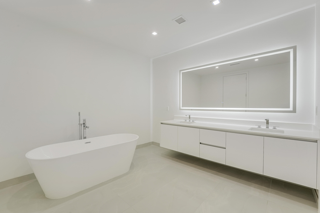 220 Lake Shore Drive - Photo 4