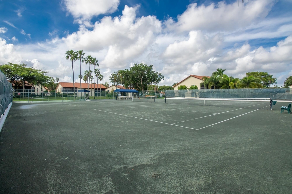 10624 Tropic Palm Avenue - Photo 29