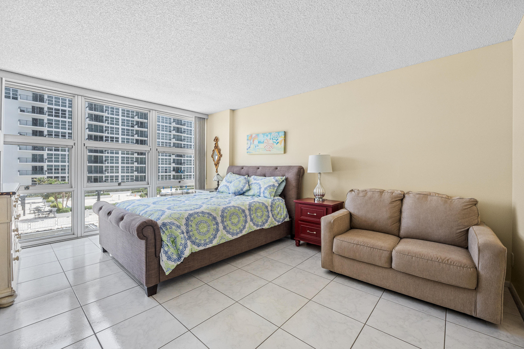 525 N Ocean Boulevard - Photo 1