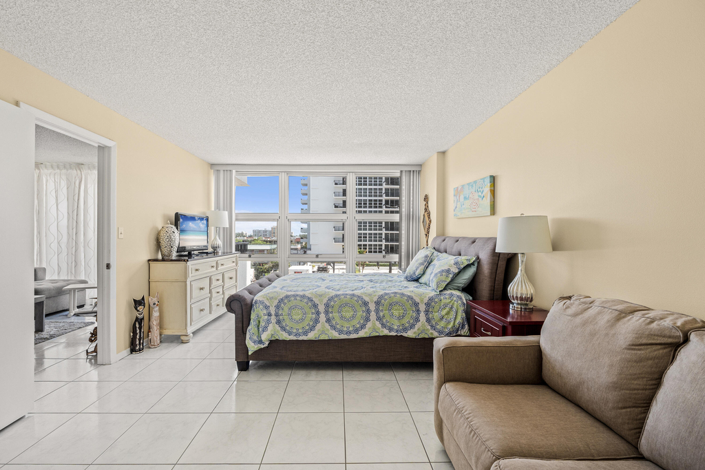 525 N Ocean Boulevard - Photo 4
