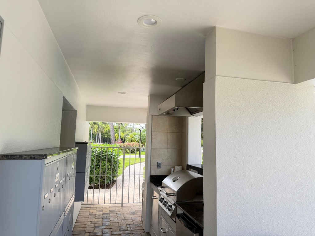 4249 N Quail Ridge Dr Drive - Photo 2