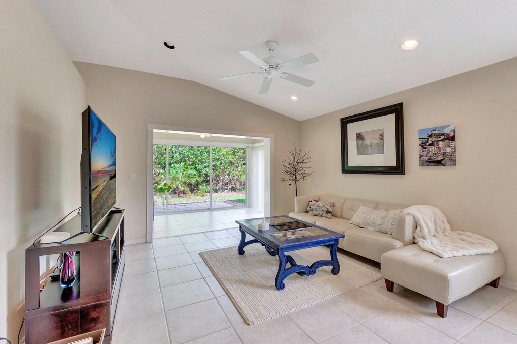 14211 W La Sedona Circle - Photo 10