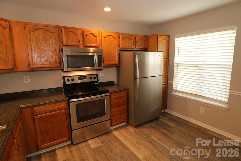 5878 Prescott Court - Photo 10
