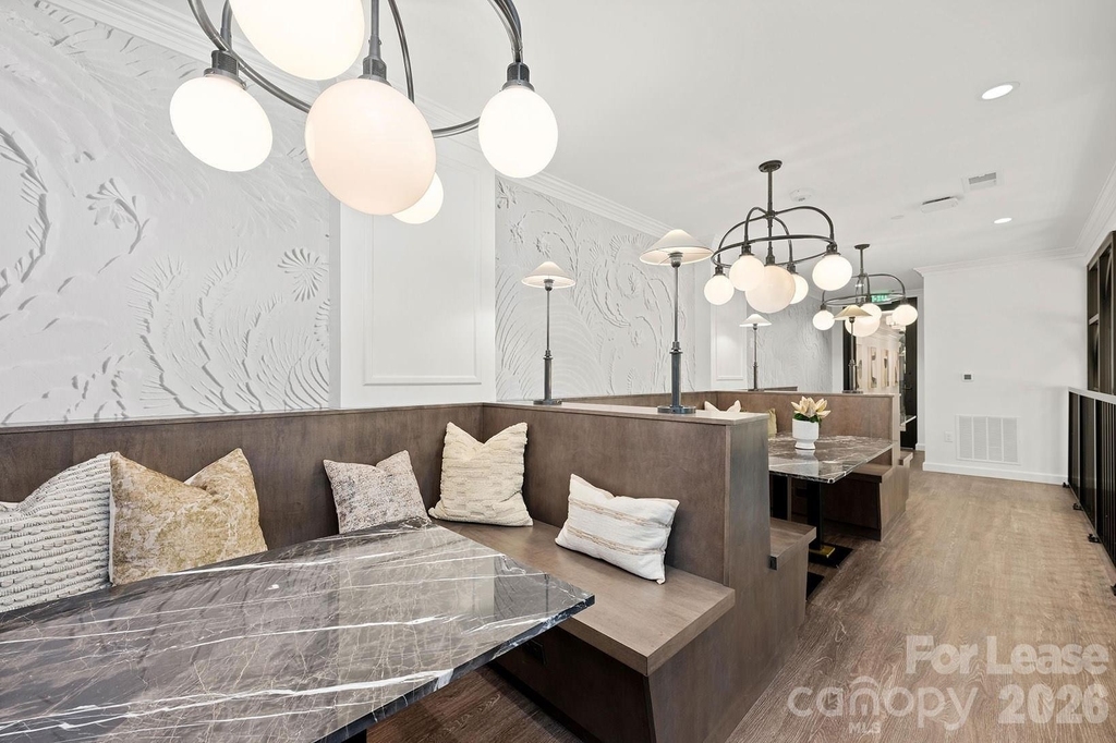 2025 Cleveland Avenue - Photo 8