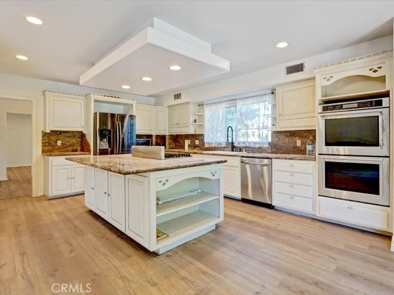 5224 Woodlake - Photo 9