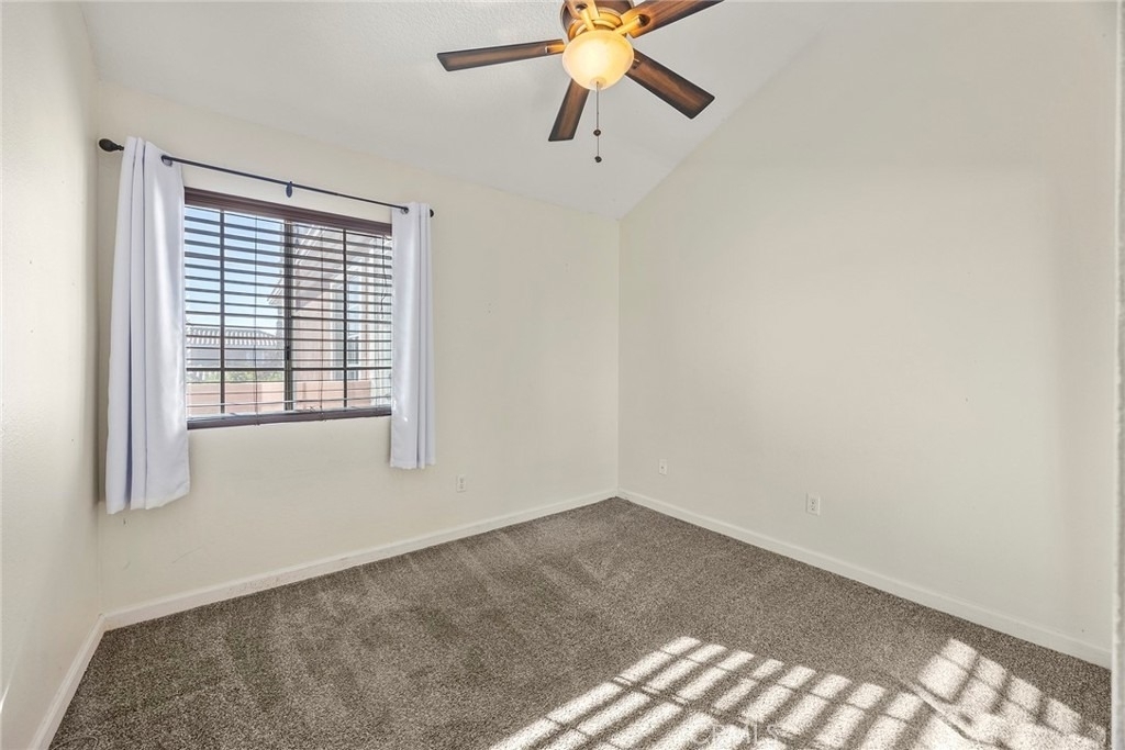 409 Utica - Photo 14