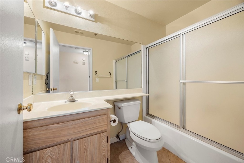 409 Utica - Photo 13