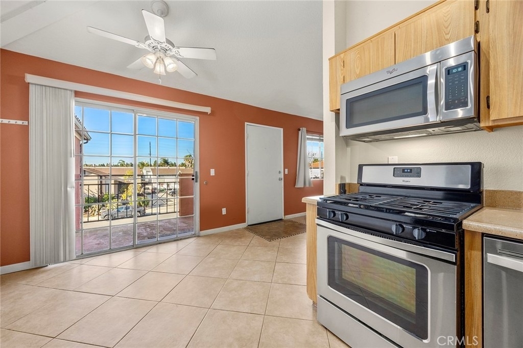 409 Utica - Photo 11