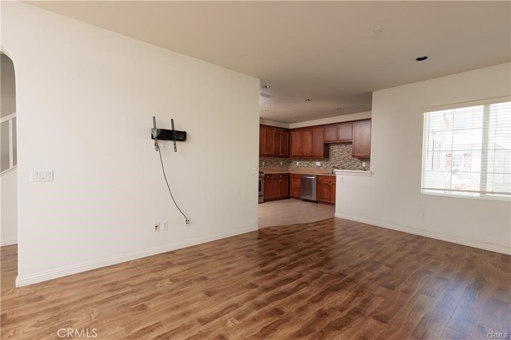 710 E Valencia - Photo 5