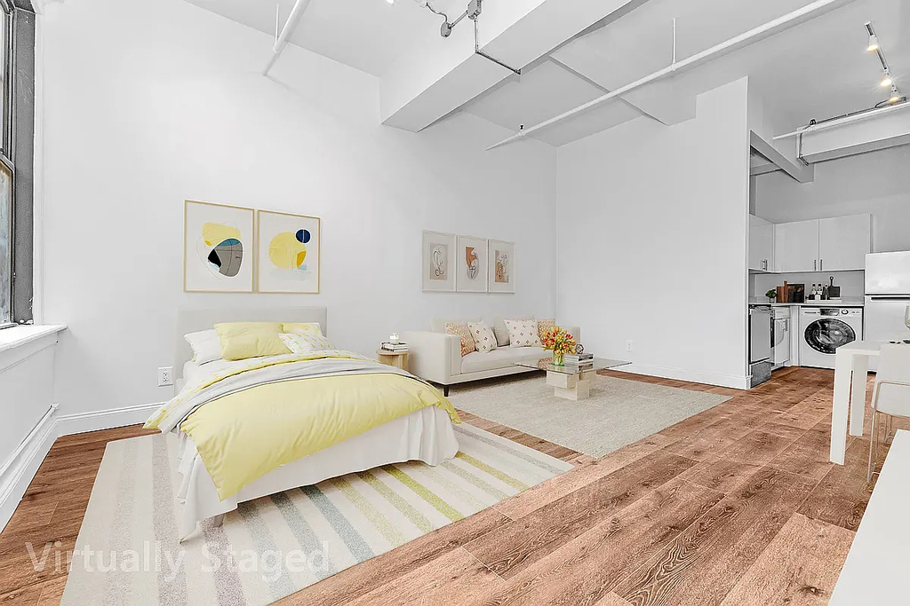 West 36th Street / 8th ave - Photo 3