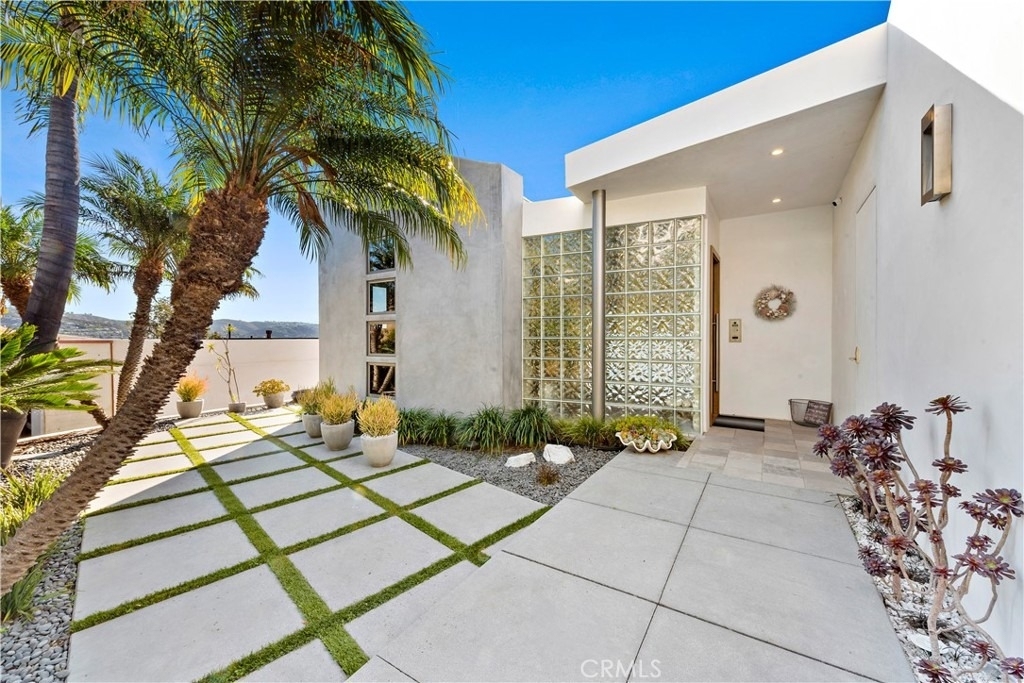 535 Dunnegan Drive - Photo 2
