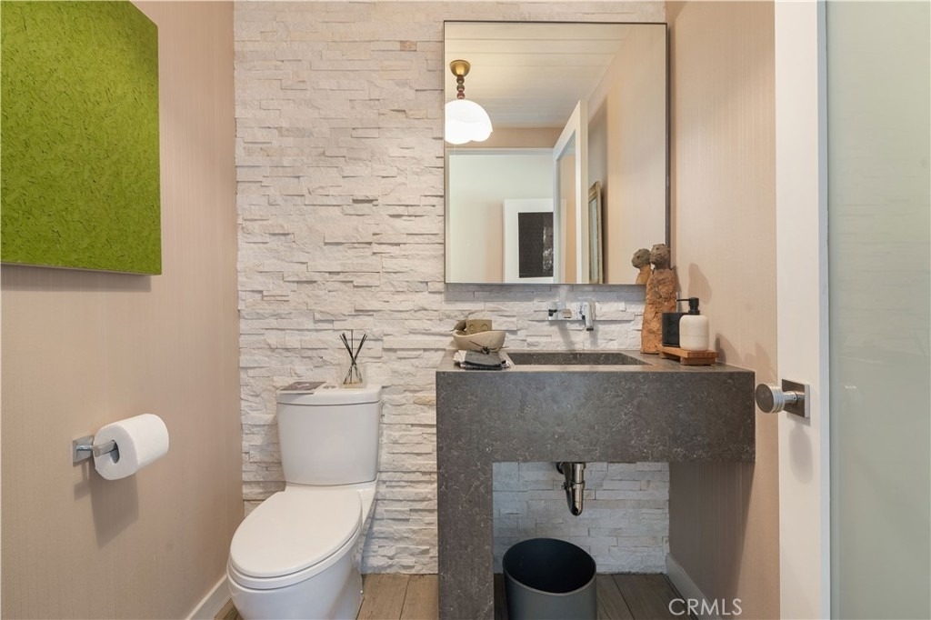 998 Emerald Bay - Photo 15