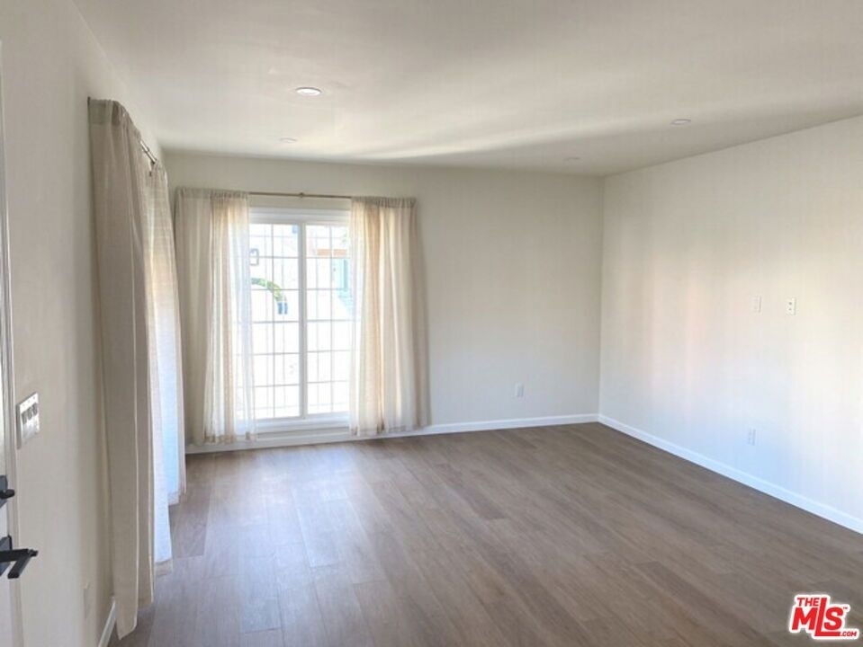 4770 Edgewood - Photo 6