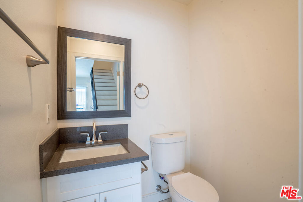 608 N Gramercy Place - Photo 7