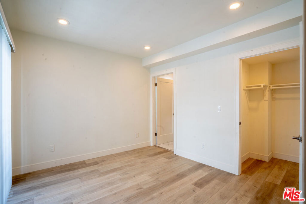 608 N Gramercy Place - Photo 6