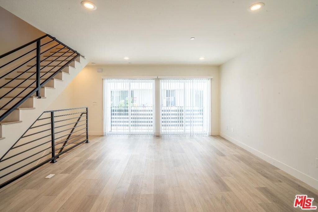 608 N Gramercy Place - Photo 9