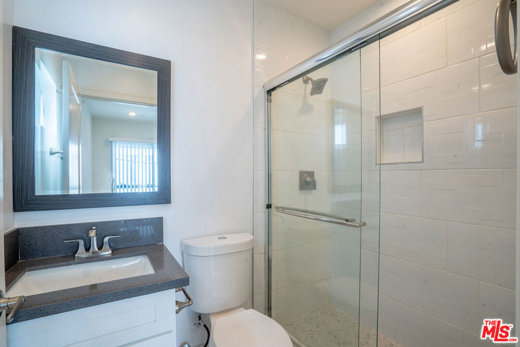 608 N Gramercy Place - Photo 4