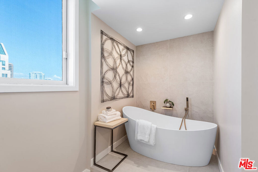 10550 Wilshire Boulevard - Photo 18