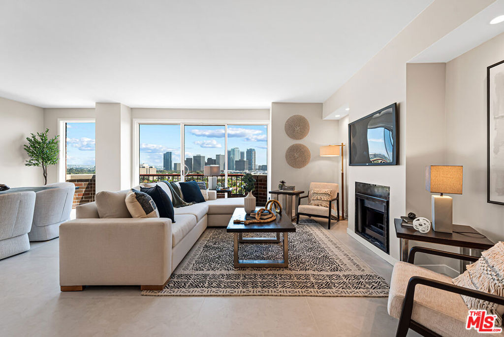 10550 Wilshire Boulevard - Photo 3