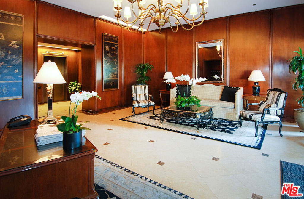 10550 Wilshire Boulevard - Photo 32
