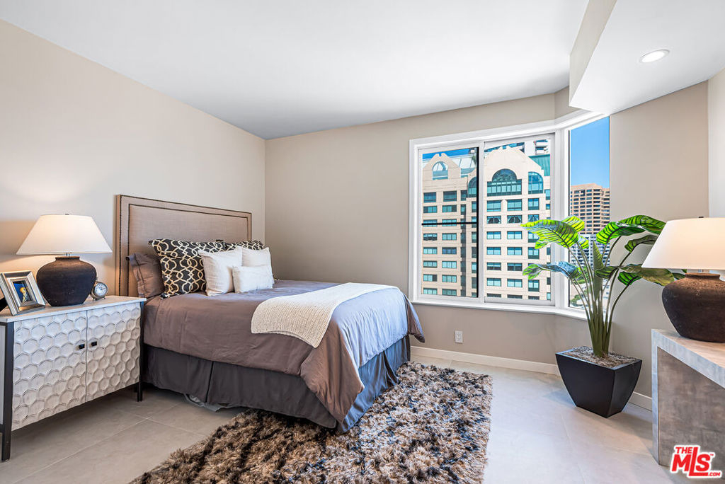 10550 Wilshire Boulevard - Photo 20