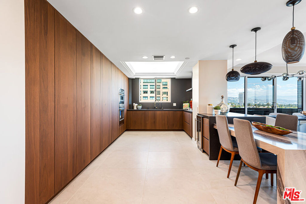 10550 Wilshire Boulevard - Photo 8