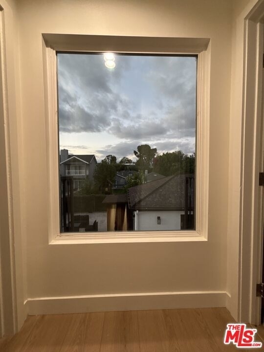 15147 Otsego Street - Photo 18