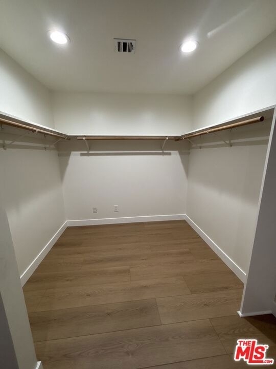15147 Otsego Street - Photo 12