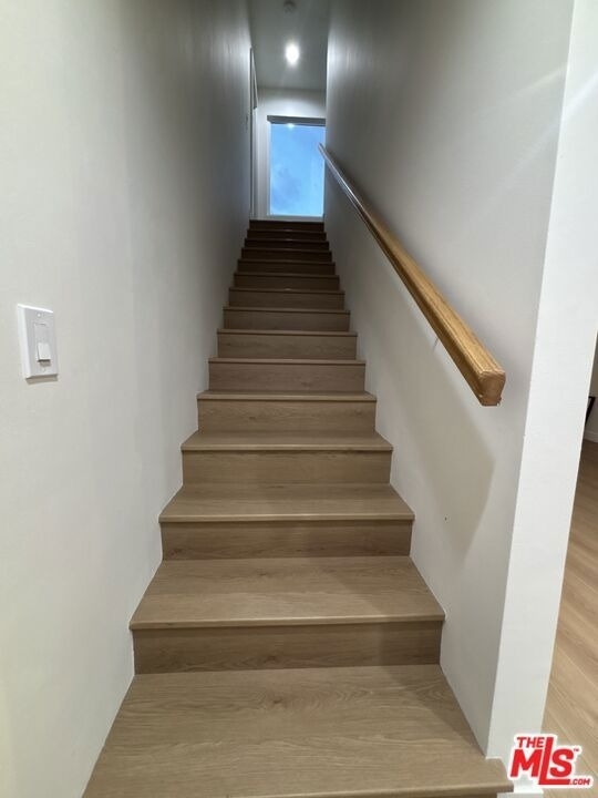 15147 Otsego Street - Photo 13