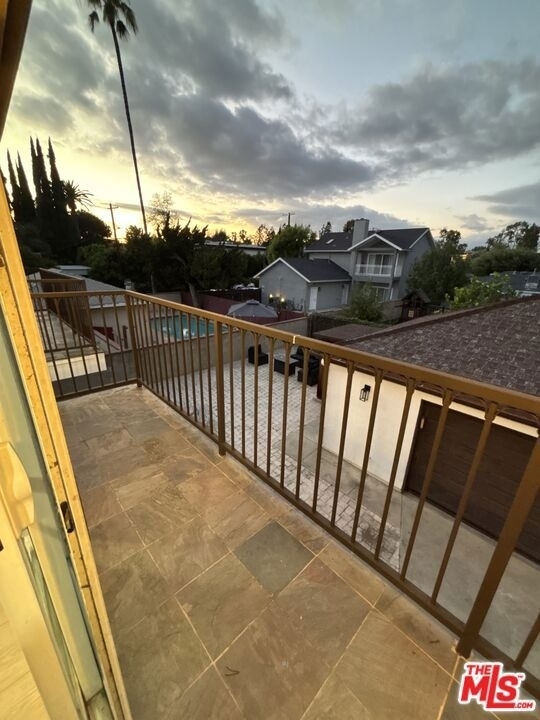 15147 Otsego Street - Photo 13