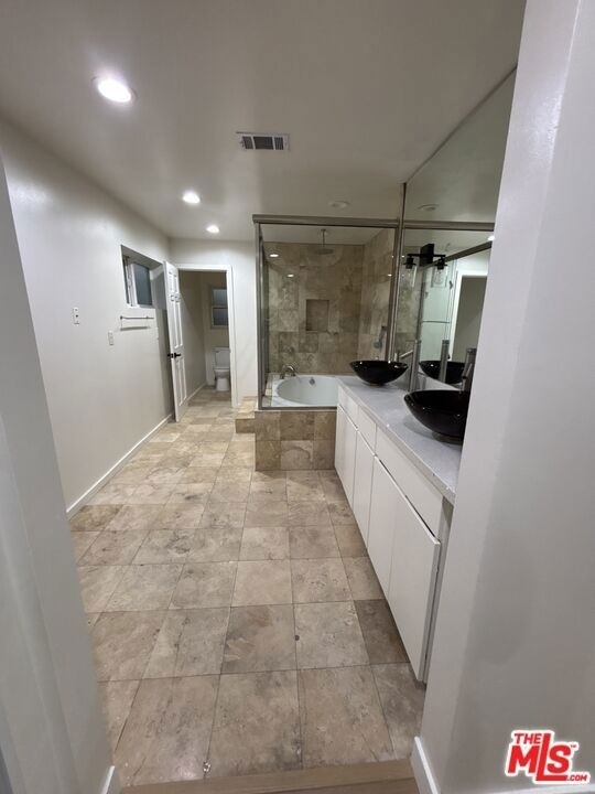 15147 Otsego Street - Photo 11