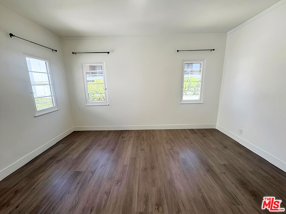 126 1/2 Hamilton Drive - Photo 13