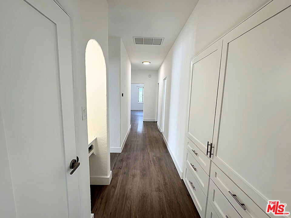 126 1/2 Hamilton Drive - Photo 5