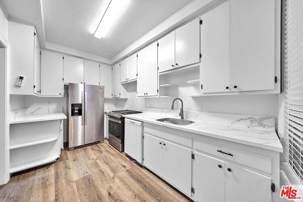 154 N Edgemont Street - Photo 1