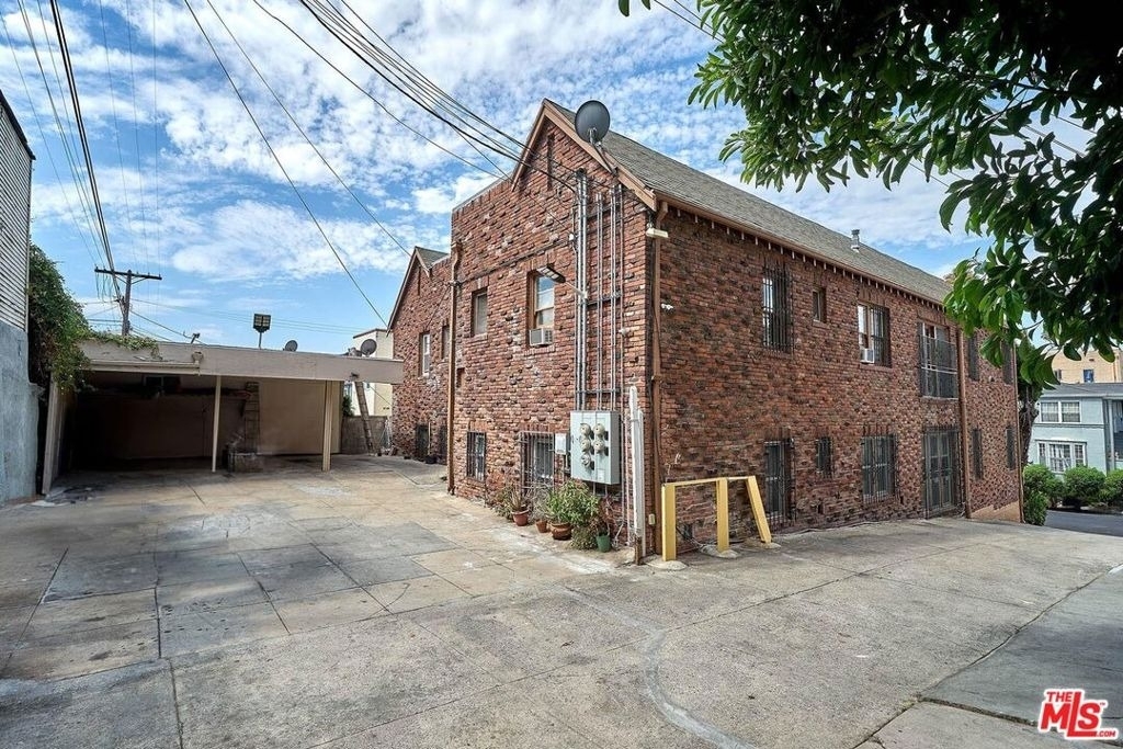 154 N Edgemont Street - Photo 11
