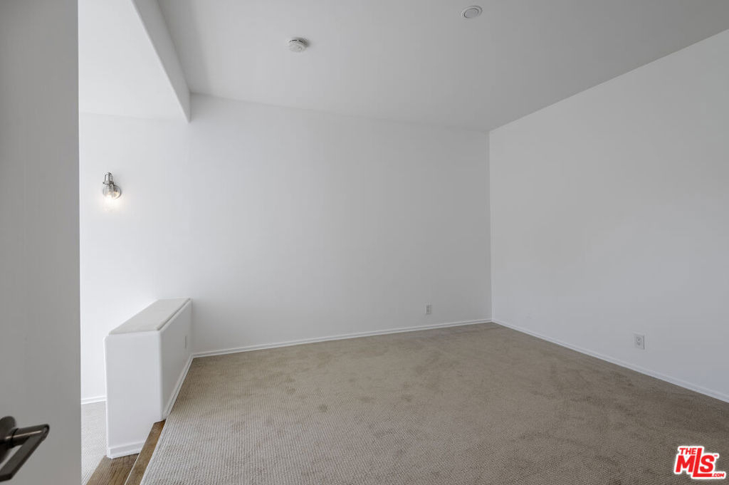 15425 Antioch Street - Photo 20