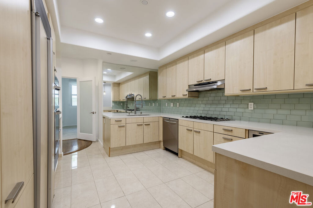 15425 Antioch Street - Photo 11