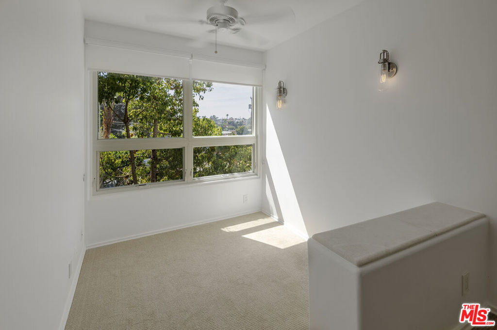 15425 Antioch Street - Photo 23
