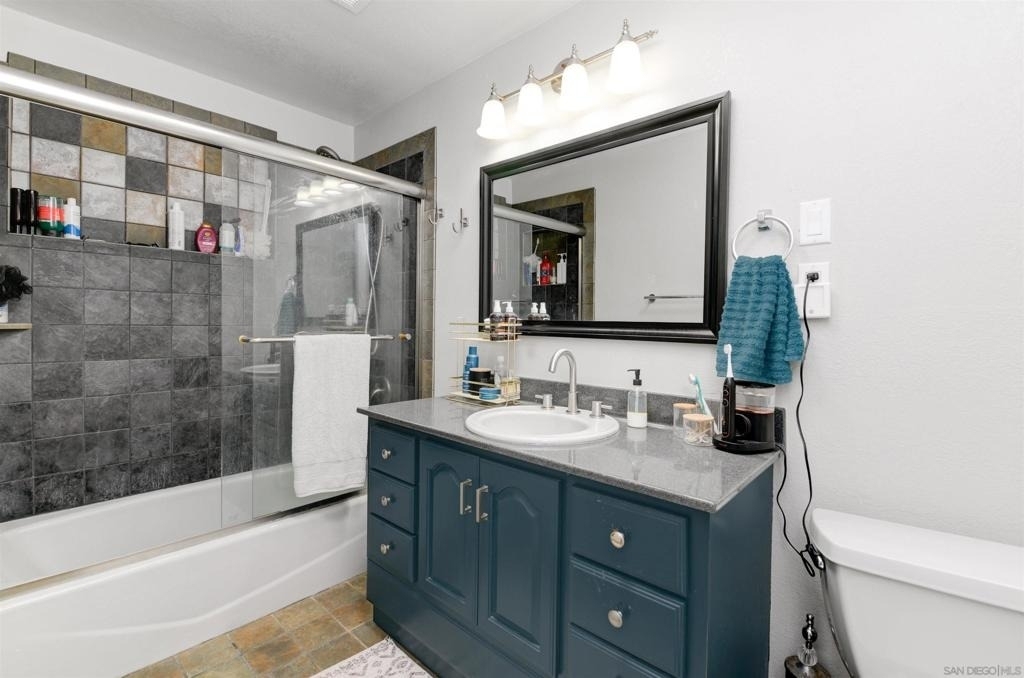 12738 Lakeshore Drive - Photo 6