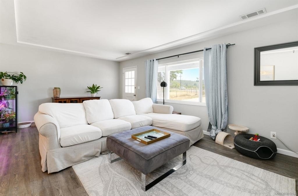 12738 Lakeshore Drive - Photo 7