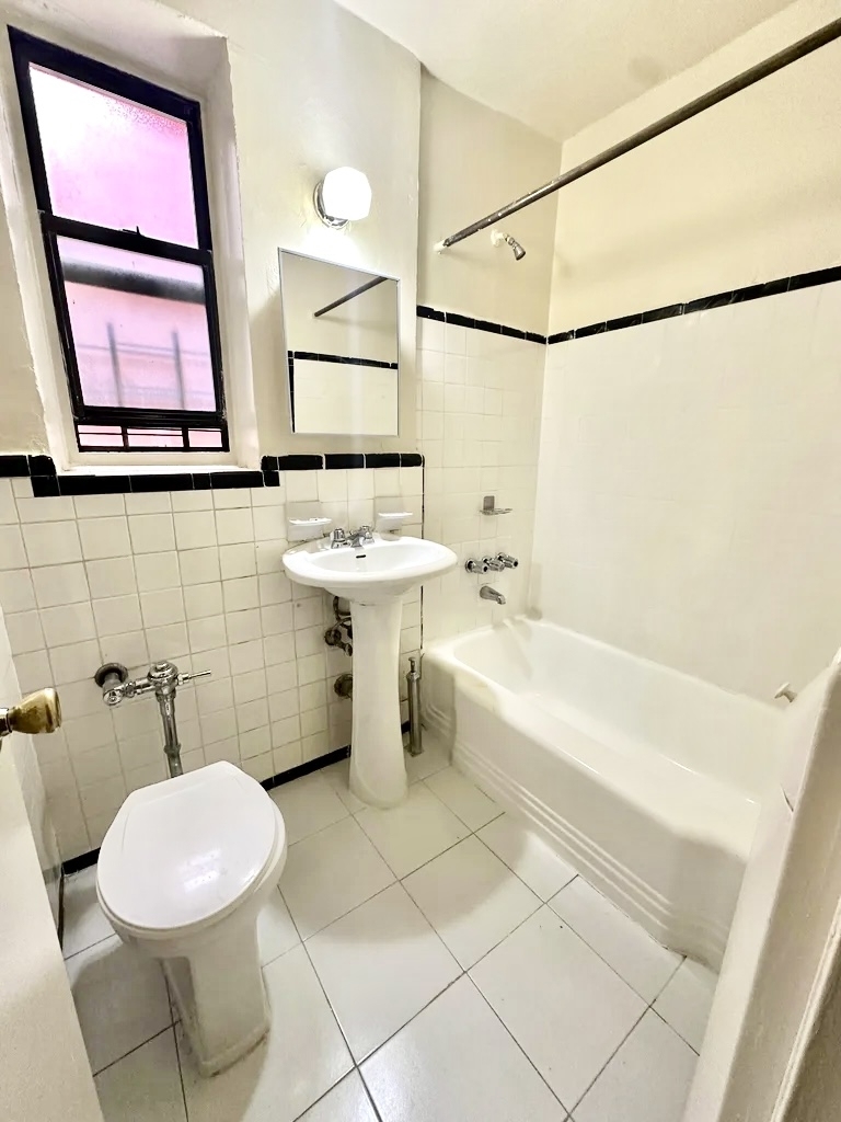 72-10 37th Avenue - Photo 3