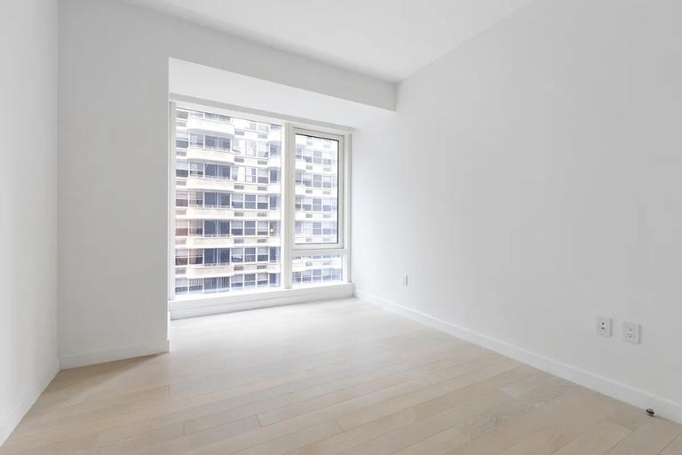 138 East 50th Street - Photo 2