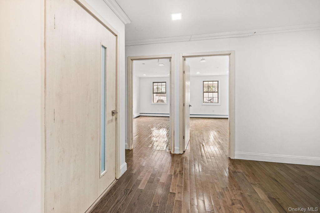 Barnes Avenue - Photo 11