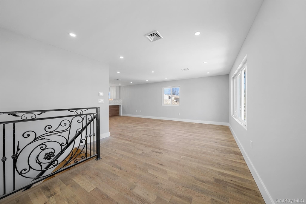 21916 141st Avenue - Photo 3