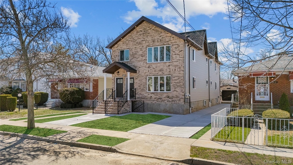21916 141st Avenue - Photo 1