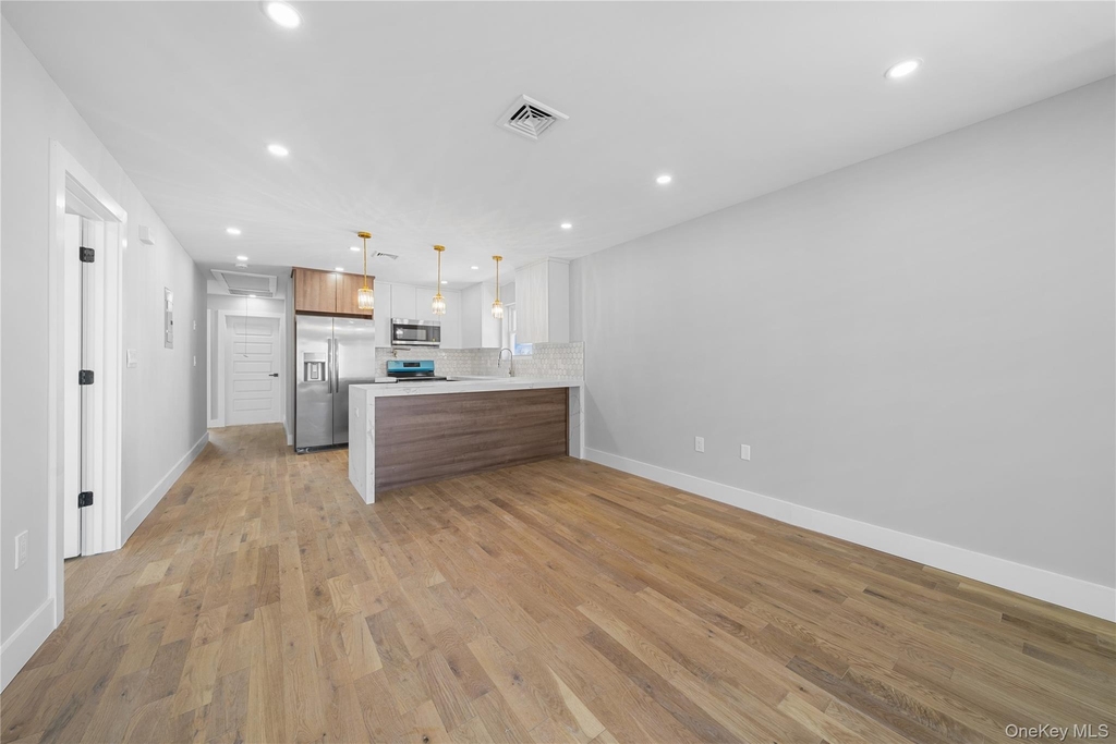 21916 141st Avenue - Photo 6