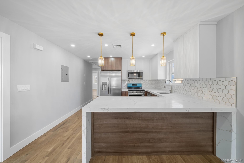 21916 141st Avenue - Photo 7