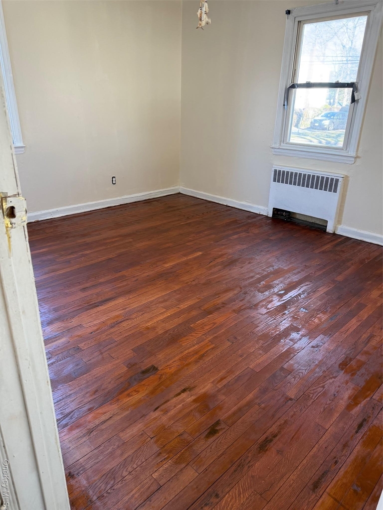 650 Winthrop Drive - Photo 4