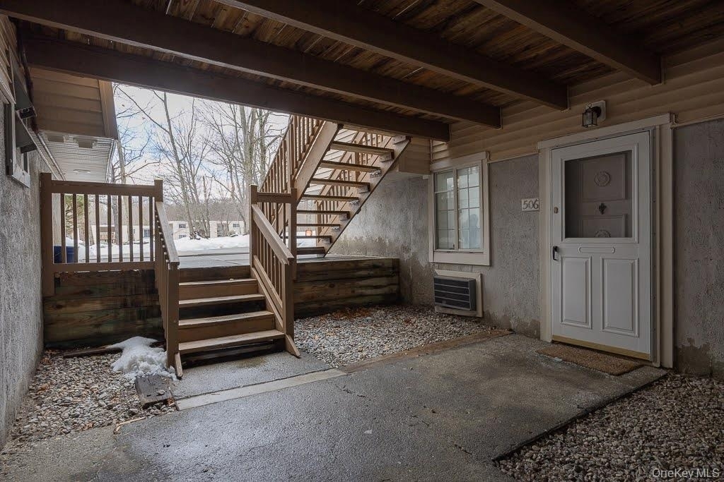 506 Fox Run Lane - Photo 0